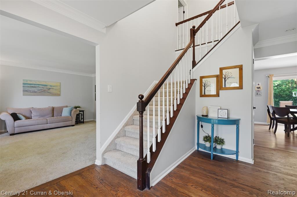 47008 Cider Mill Drive, Novi, MI — Photo 8