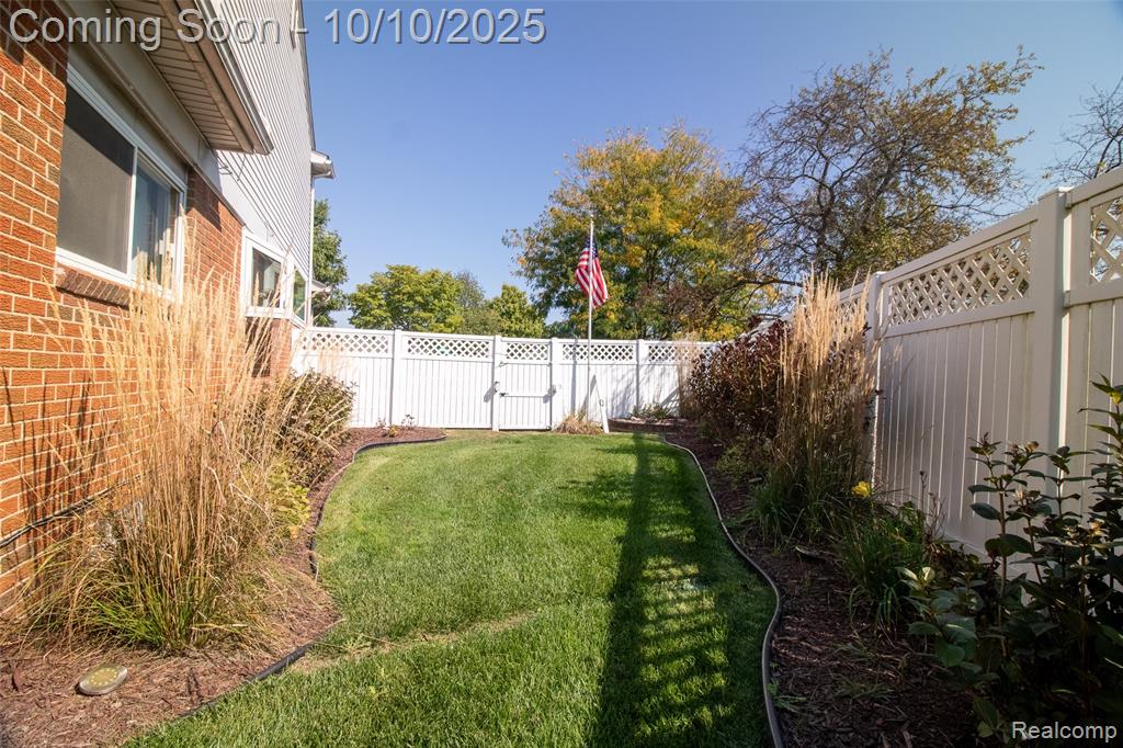 22321 N Fairway Drive, Woodhaven, MI 48183 — Photo 53
