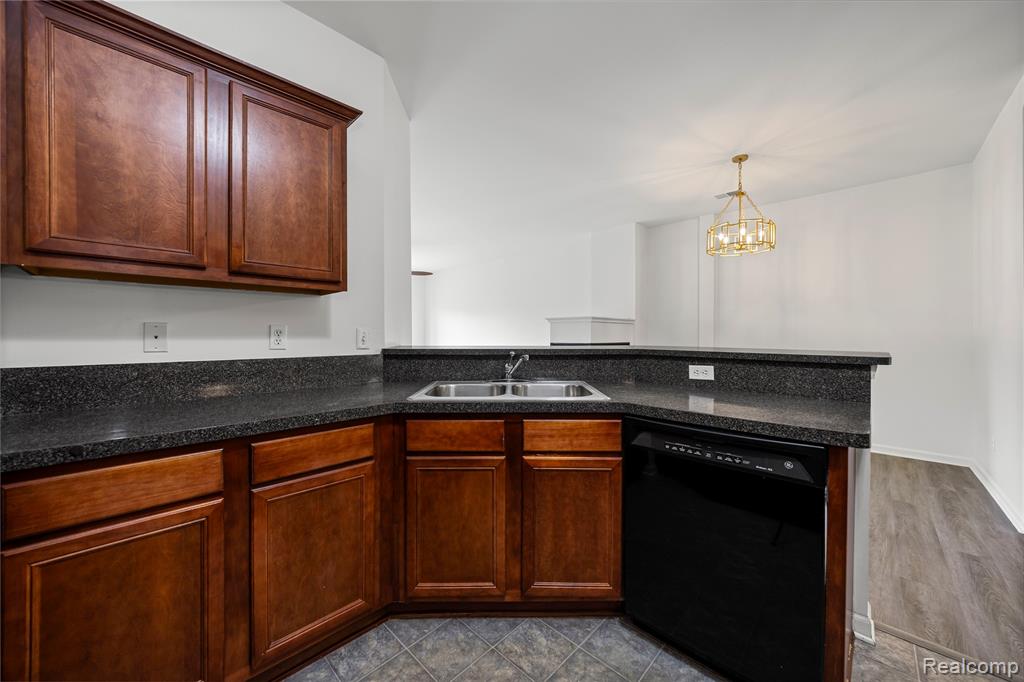 43450 Pendleton Circle, Sterling Heights, MI 48313 — Photo 11