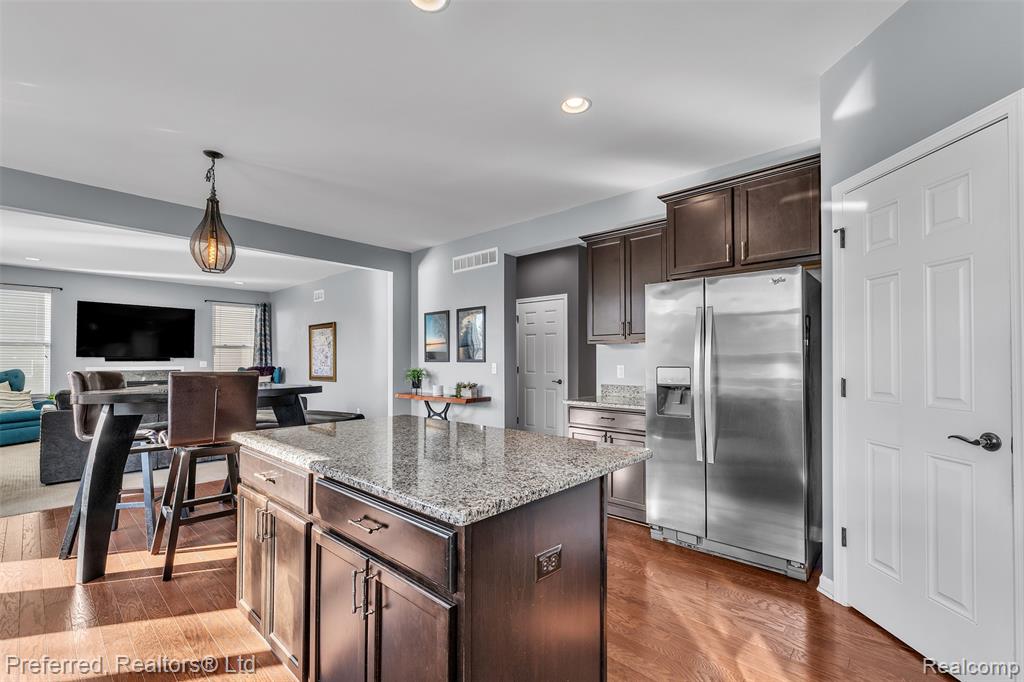 28430 Oakmonte Circle E, New Hudson, MI 48165 — Photo 26
