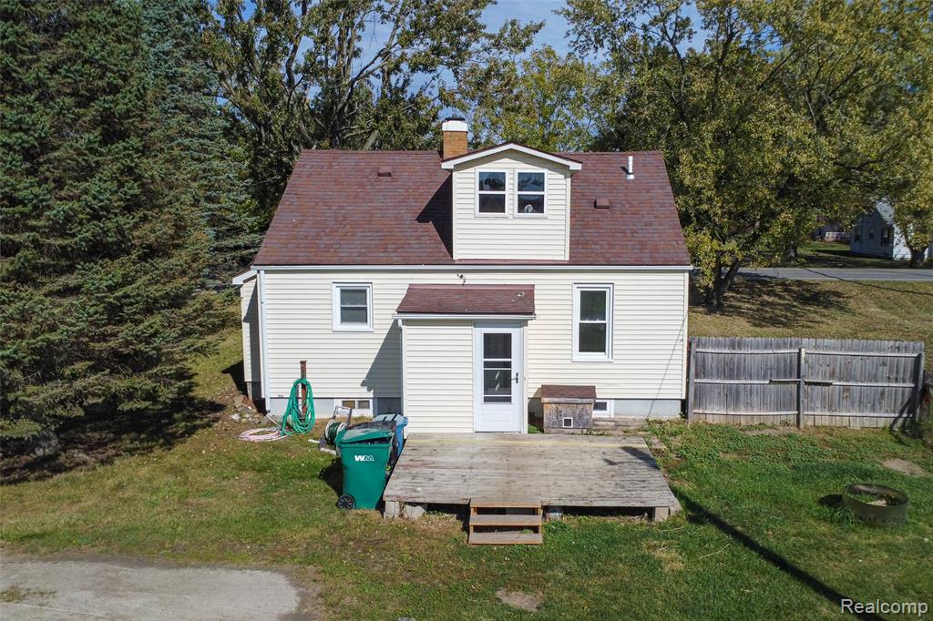 9710 E Newburg Road, Durand, MI 48429 — Photo 10