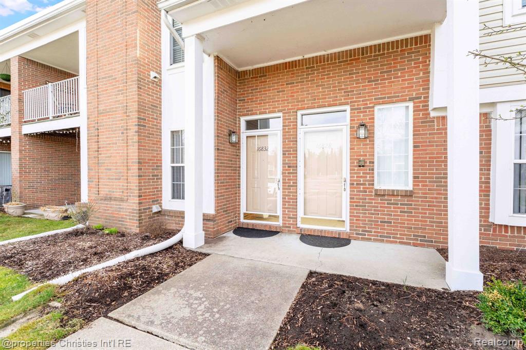 16832 Glenmoor Boulevard, Macomb, MI 48044 — Photo 3