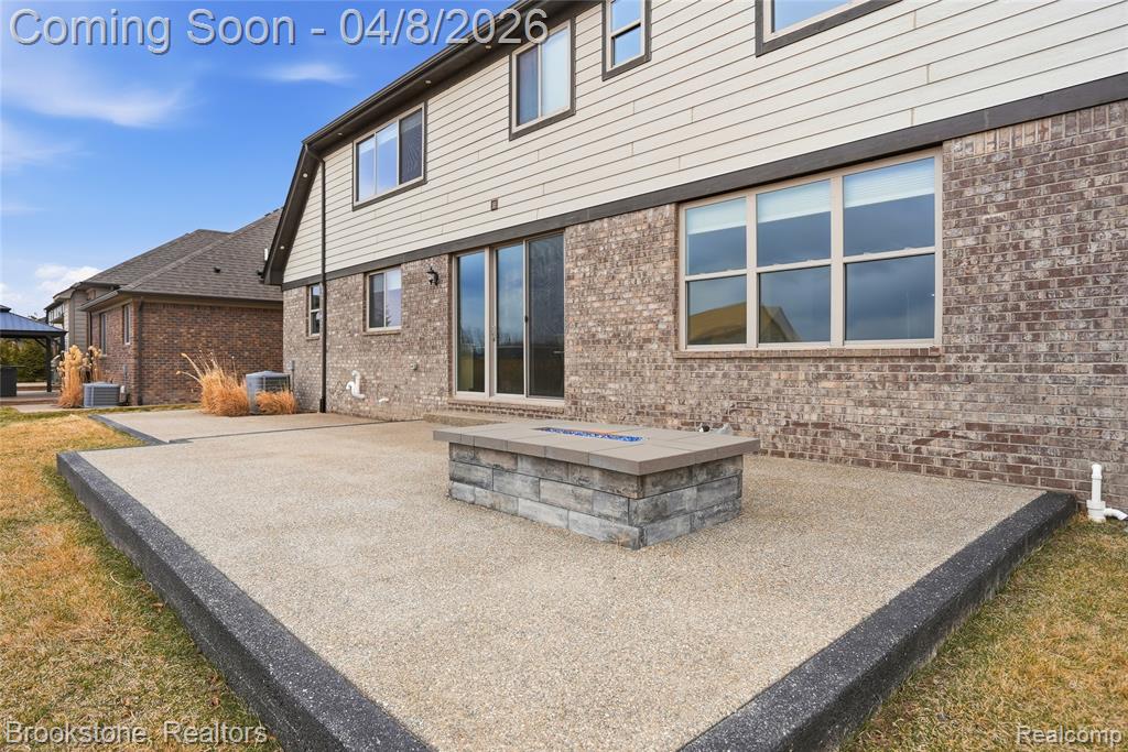 49677 Monarch Drive, Macomb, MI 48044 — Photo 27