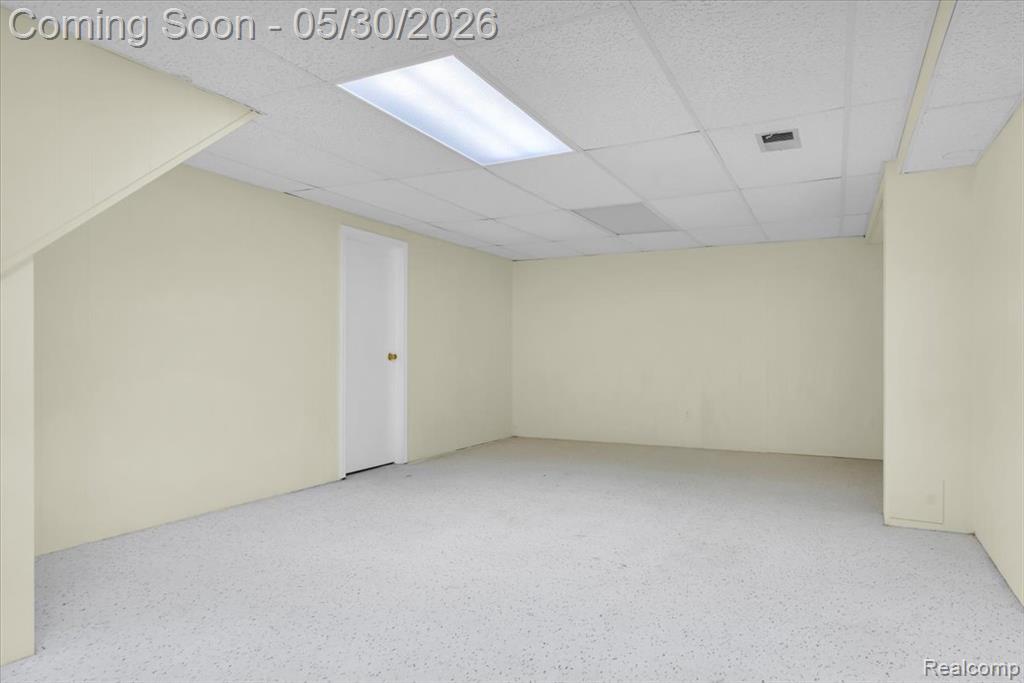 29100 Creek Bend Drive, Farmington, MI 48331 — Photo 32
