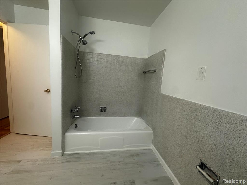 458 Fox Hills Drive N, Bloomfield Hills, MI 48304 — Photo 15