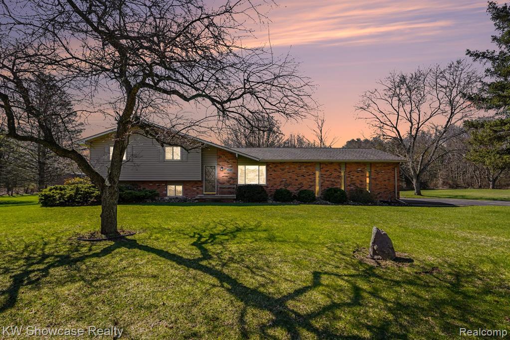 4520 Stoney Acres Lane, Highland, MI — Photo 2