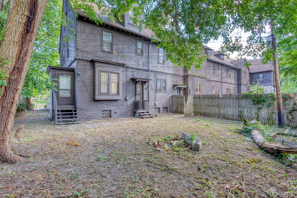 8129 E Lafayette Street - Photo 5