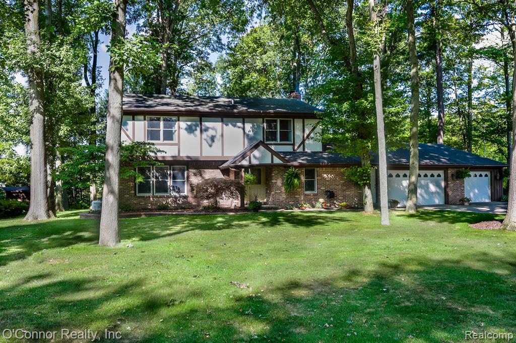 3465 West Drive, MI 48049 — front exterior