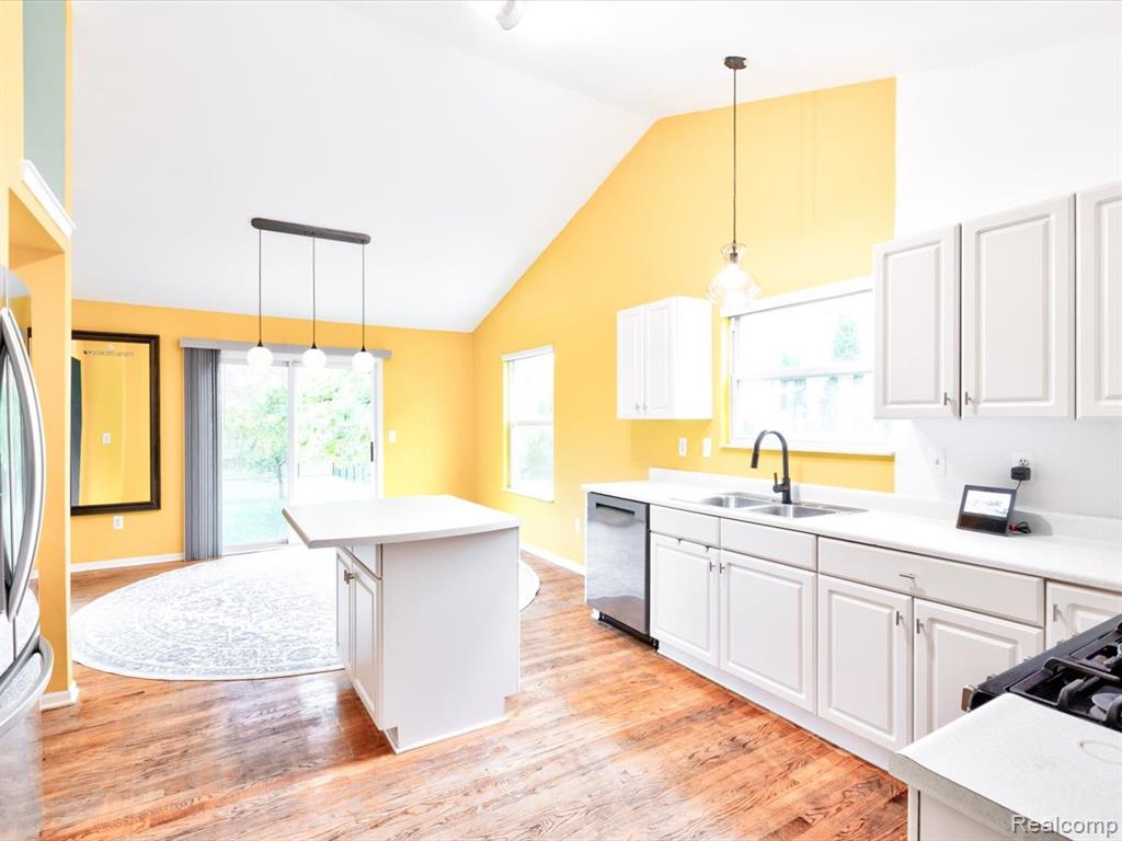2125 S Delano Street, St. Clair, MI 48079 — Photo 10