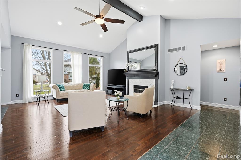 42739 Pond View Drive, Sterling Heights, MI 48314 — Photo 10