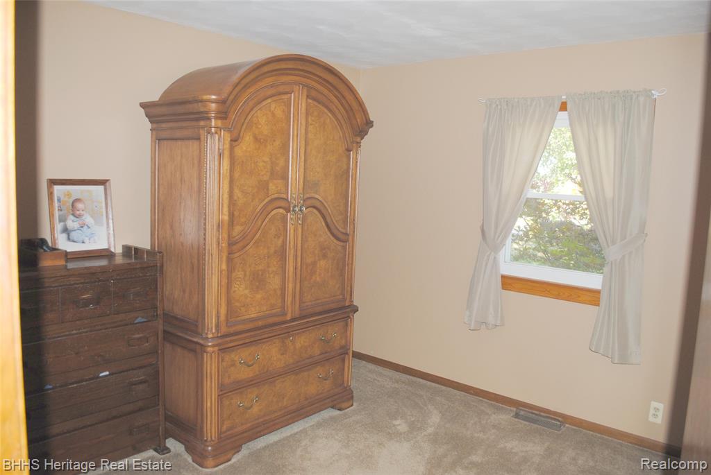 10755 Sober Road, Webberville, MI 48892 — Photo 31
