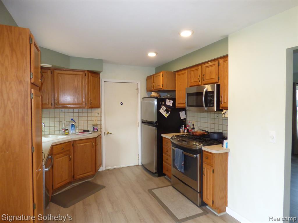 422 MASSOIT Street, Clawson, MI — Photo 6
