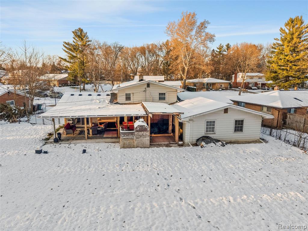 6018 Brynthrop Drive, Shelby Twp, MI 48316 — Photo 38