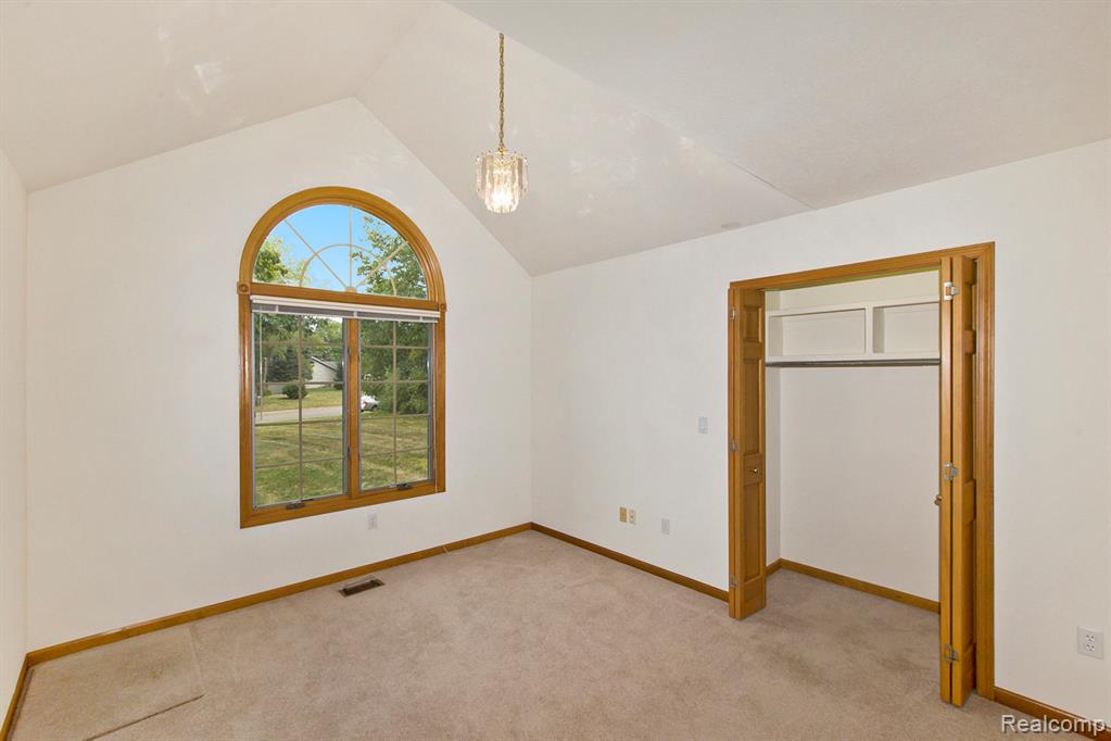 5522 Jessael Drive, Bath, MI 48808 — Photo 6