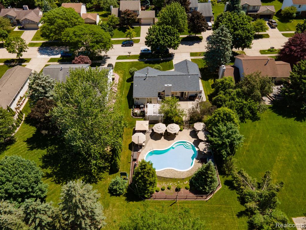 24729 SARAH FLYNN, Novi, MI — Photo 27