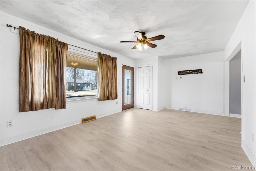 45208 Paris Drive, Belleville, MI 48111 — Photo 4