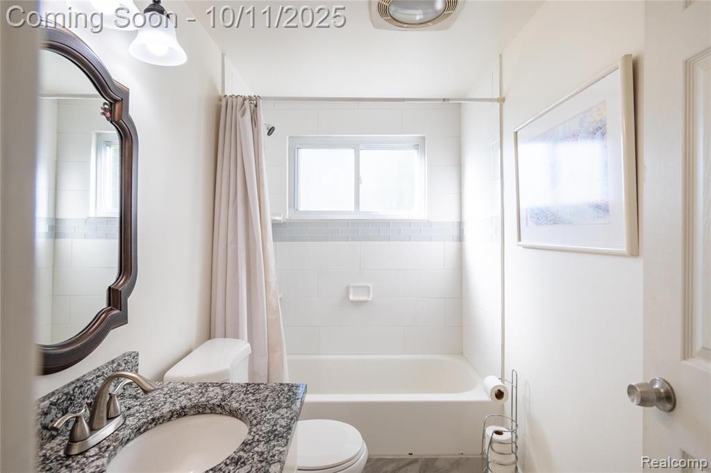 444 S Felker Avenue, Hazel Park, MI 48030 — Photo 22