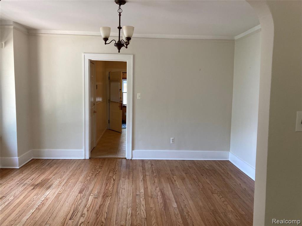 887 SAINT CLAIR LOWER Street, Grosse Pointe, MI 48230 — Photo 7