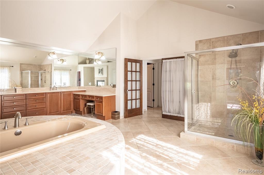 4575 Forest Edge Lane N, West Bloomfield, MI 48323 — Photo 53