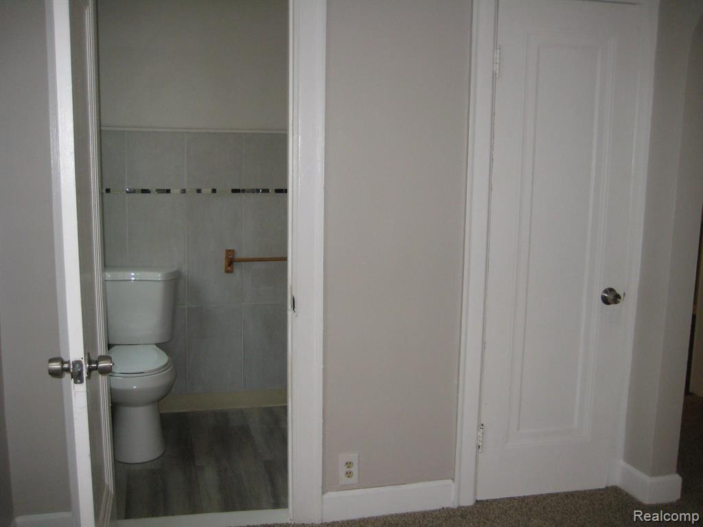 8066 NORMILE Street, Detroit, MI 48204 — Photo 20