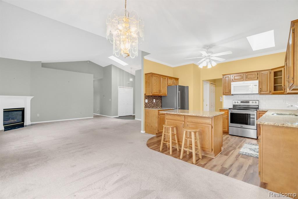 4039 Stoney Creek Drive, Fort Gratiot, MI 48059 — Photo 13