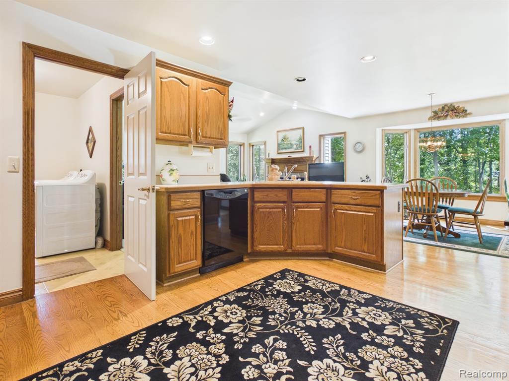 4133 Creeks Edge Drive, Metamora, MI 48455 — Photo 12