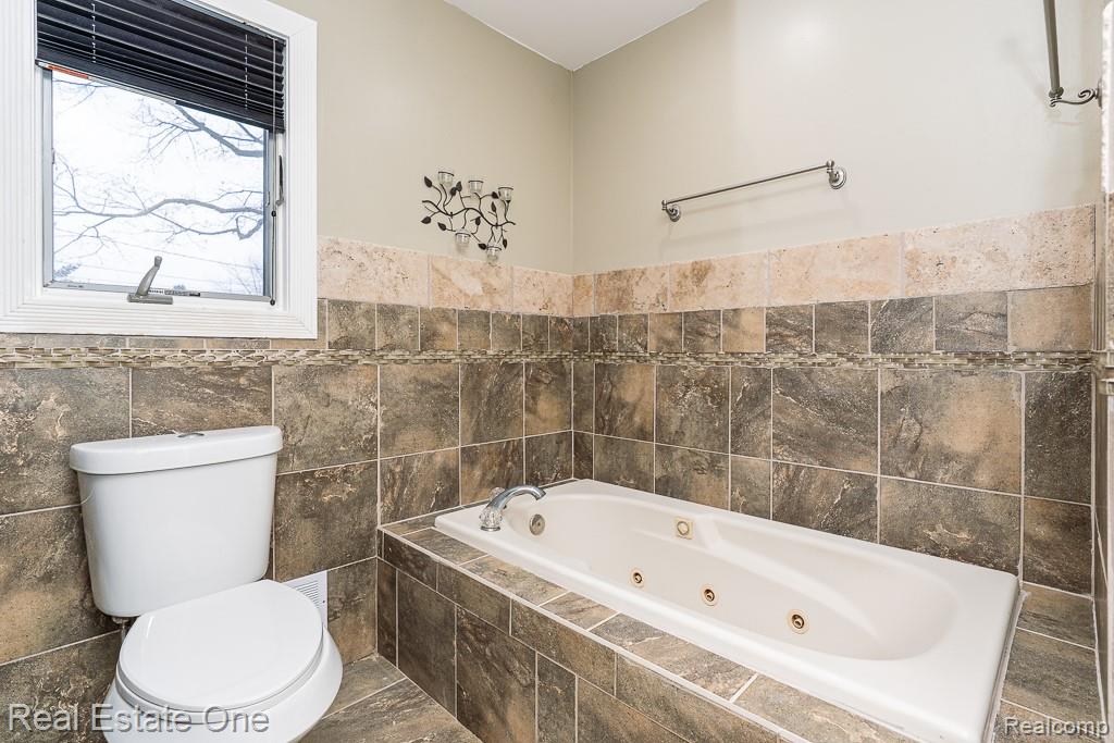 820 Quatro Lane, Addison, MI 48367 — Photo 31
