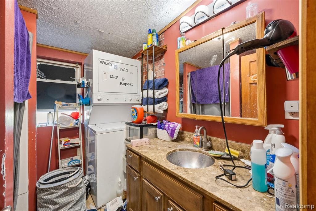 5842 Woodland Drive, Lake, MI 48632 — Photo 18