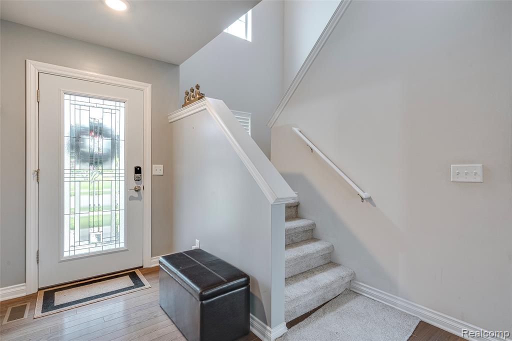 6871 Chandler Drive, Belleville, MI 48111 — Photo 13