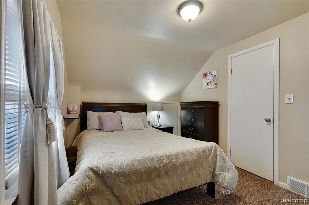 839 E Bennett Avenue E, Ferndale, MI 48220 — Photo 32