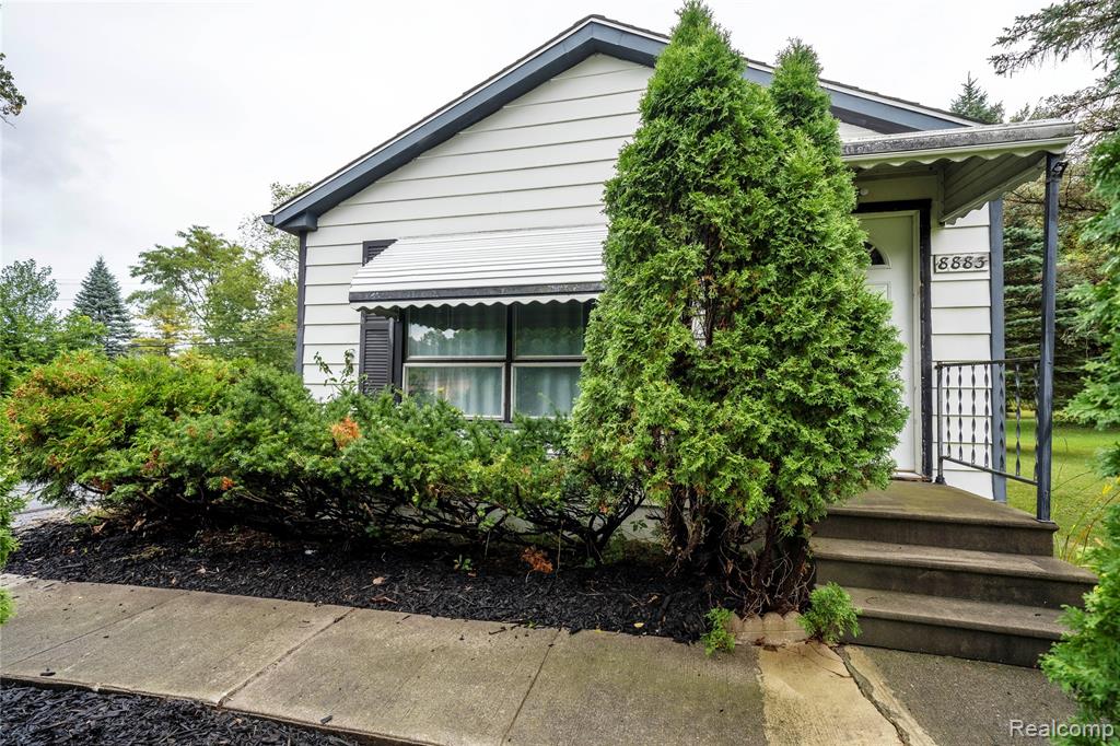 8883 Beech Daly Road, Taylor, MI 48180 — Photo 25