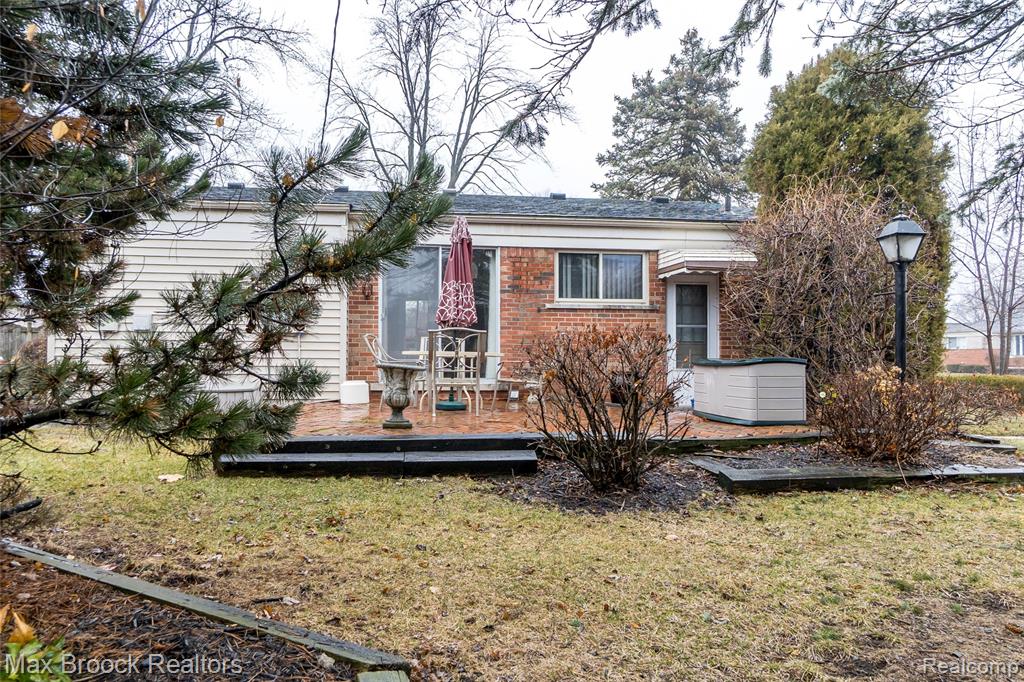 1703 Browning Avenue, Madison Heights, MI 48071 — Photo 36