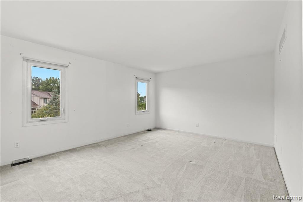 5747 Glen Creek Court, Ann Arbor, MI 48108 — Photo 24