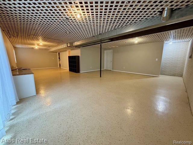 8221 FOX HOLLOW Road, Goodrich Vlg, MI — Photo 29