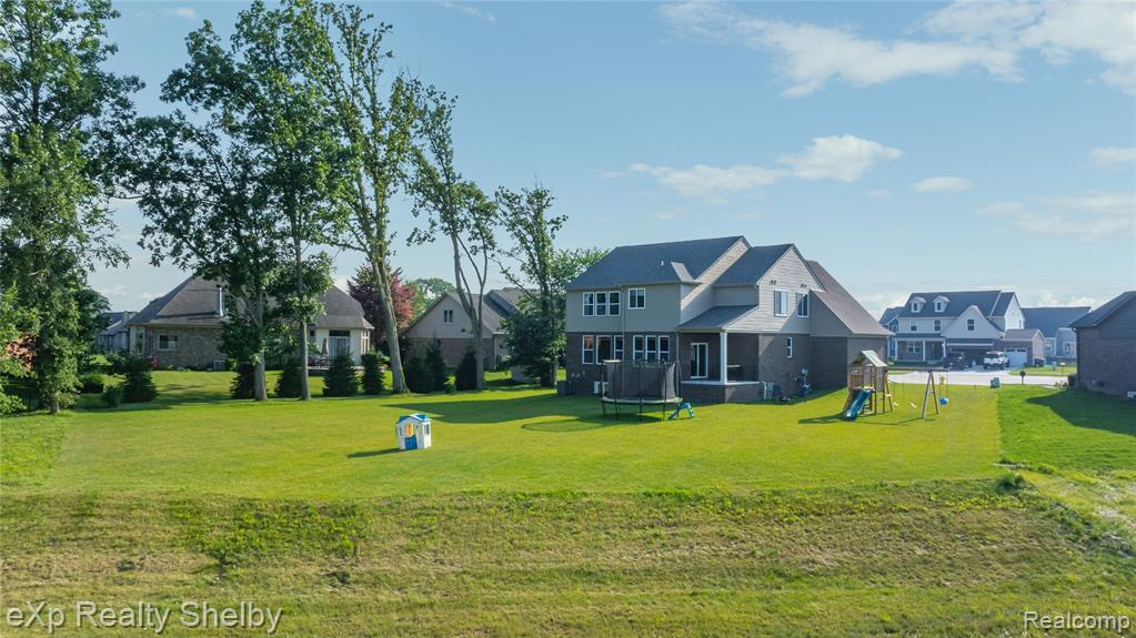52322 Monaco Drive, Macomb, MI 48042 — Photo 60
