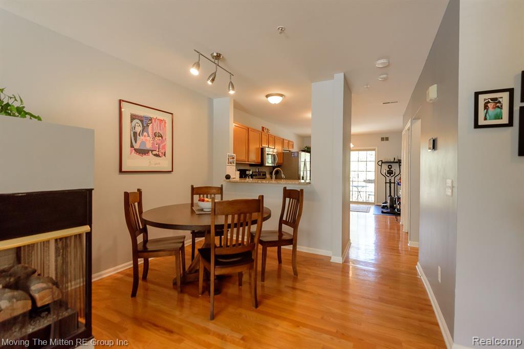 39442 SPRINGWATER Drive, Northville, MI 48168 — Photo 9