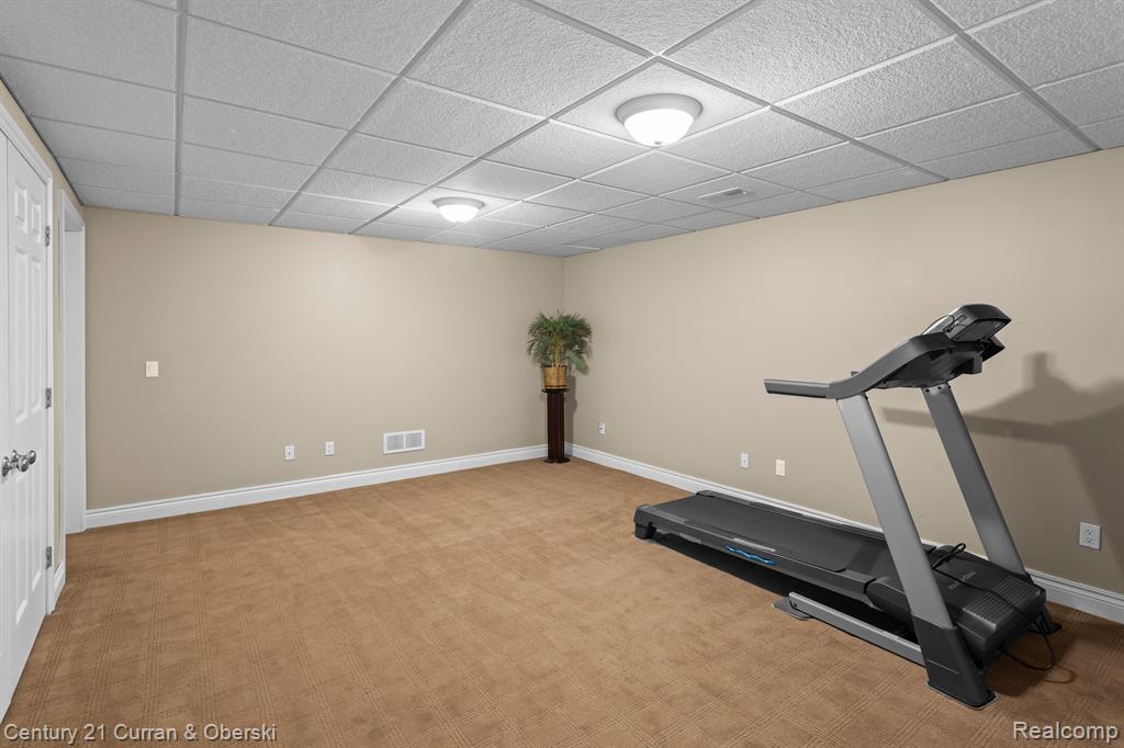 18585 STEEP HOLLOW Court, Northville, MI 48168 — Photo 47
