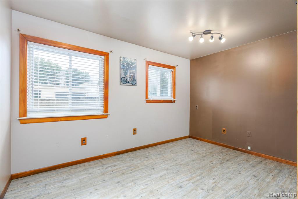 37281 Clio Street, Harrison Township, MI — Photo 16