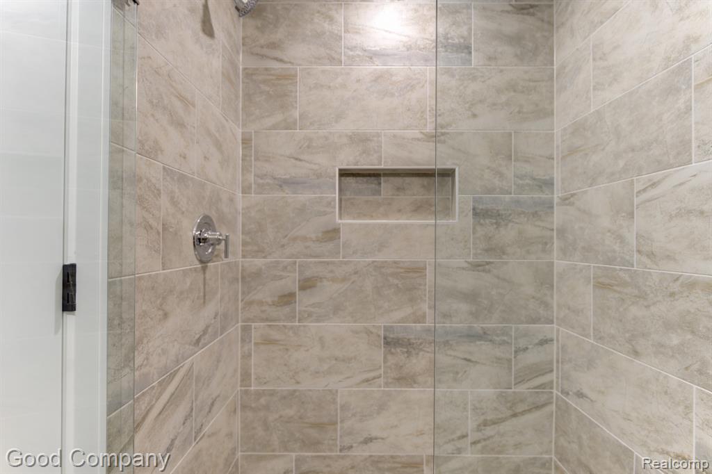 808 Irving Avenue, Royal Oak, MI 48067 — Photo 38