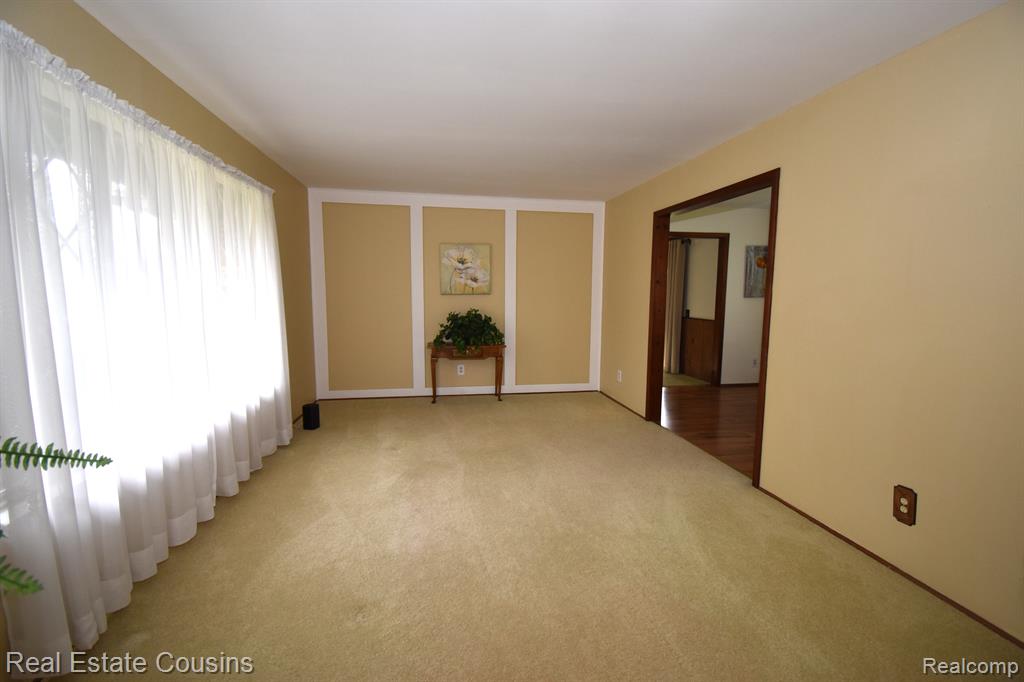 9036 ORCHARD VIEW Drive, Grand Blanc, MI 48439 — Photo 5