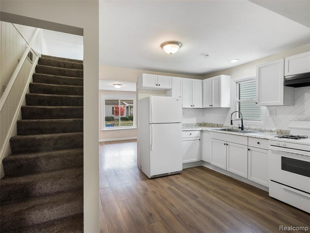 7060 Maxwell Avenue, Warren, MI 48091 — Photo 9