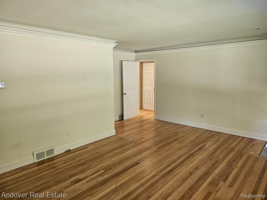 5 MEDFORD Circle, Ann Arbor, MI 48104 — Photo 7