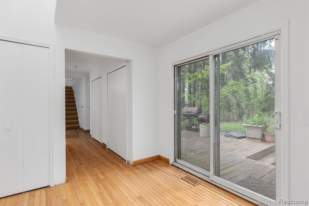 5462 BOYNE HIGHLAND Trail, Clarkston, MI 48348 — Photo 11