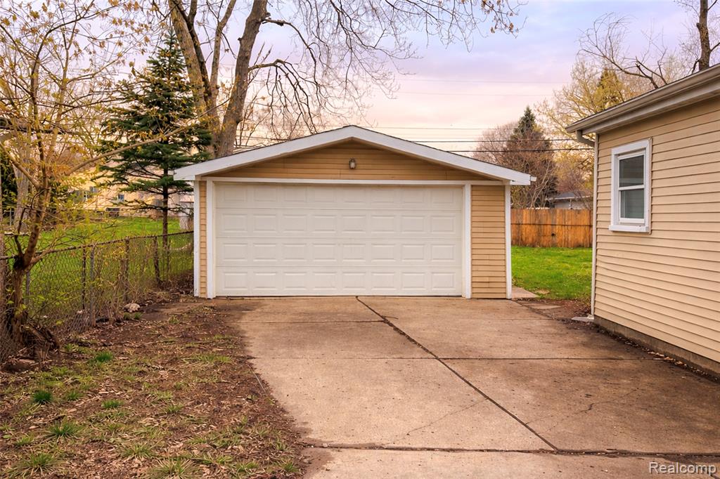 5961 Marvin Street, Taylor, MI 48180 — Photo 24