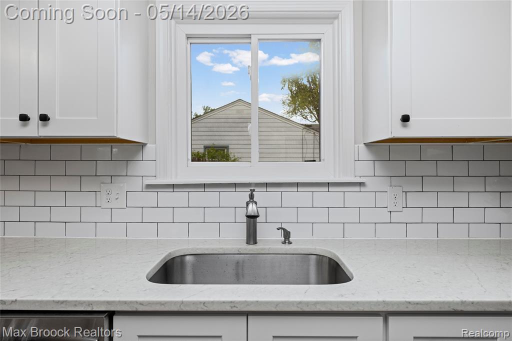 1890 Princeton Road, Berkley, MI 48072 — Photo 13