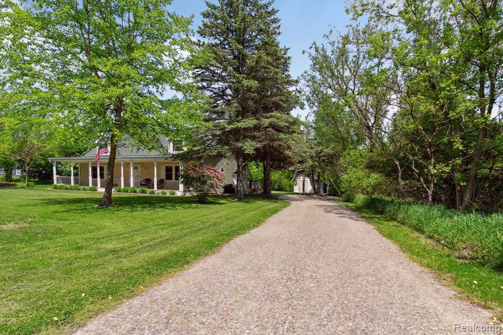 898 ROWLAND Road, Leonard, MI 48367 — Photo 58