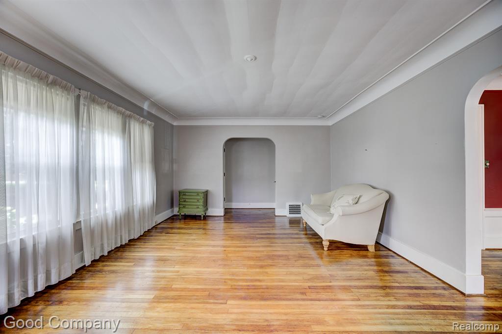 515 W Golden Gate, Highland Park, MI 48203 — Photo 5