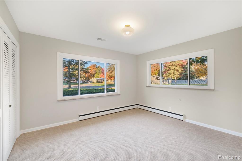 4475 Thornapple Circle, Burton, MI 48509 — Photo 14