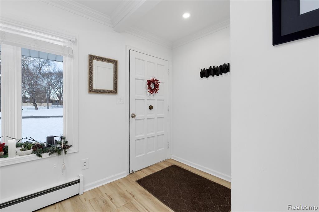 6018 Brynthrop Drive, Shelby Twp, MI 48316 — Photo 3