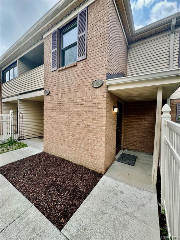 19536 NORTHRIDGE Drive, Northville, MI 48167 — Photo 20